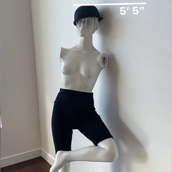 WARDROBE.NYC Biker Short, Black, Size Medium - Picture 14 of 15